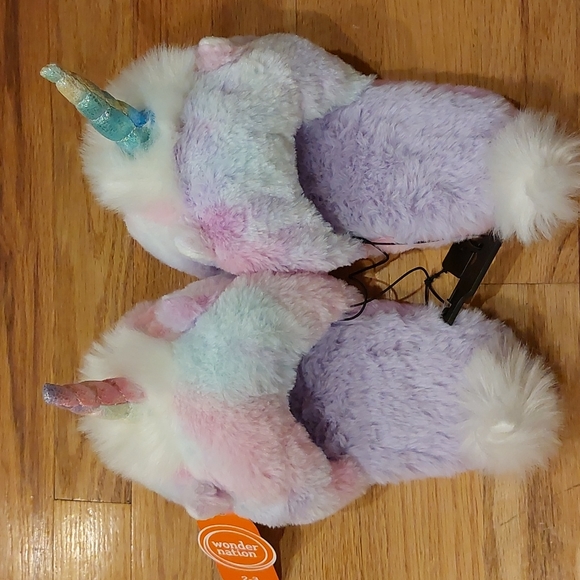 Wonder Nation Slippers - Picture 3 of 10